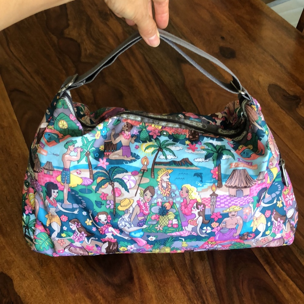 LeSportsac “Rare” Hawaii Exclusive Luau hobo bag